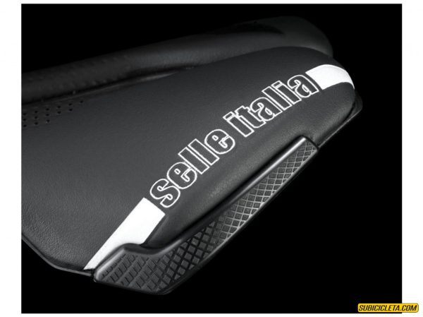 Sillin X-LR Superflow TI 316 L3 Black Selle Italia - Image 5