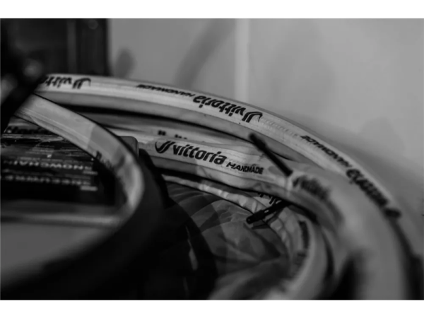 Pegamento para tubular Mastik Pro  4 x 17ml  Vittoria - Image 3