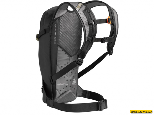 MORRAL TORO PROTECTOR 8 DRY 3Lts BLACK/BURNT OLIVE CAMELBAK - Image 2