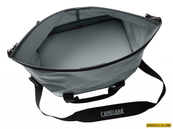 BOLSO CAVA CHILBACK CUBE 18 SOFT 3L GRIS CAMELBAK - Image 2