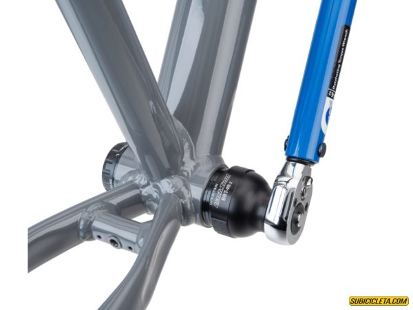 HERRAMIENTA DE PEDALIER DE 16 MUECAS DE 39mm PARK TOOL - Image 2
