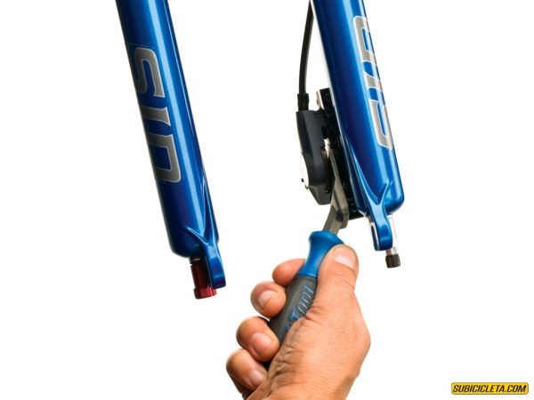 PRENSA DE PISTÓN DE FRENO HIDRÁULICO PARK TOOL - Image 2