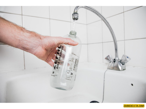 Jabon BIKE SHAMPOO Limpiador concentrado 3 litros Zefal - Image 4
