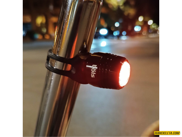 Luz trasera MICRO USB REAR 5 Lm TÖLS - Image 2